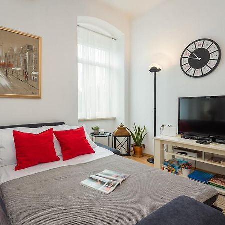 Apartman Lussi プーラ エクステリア 写真