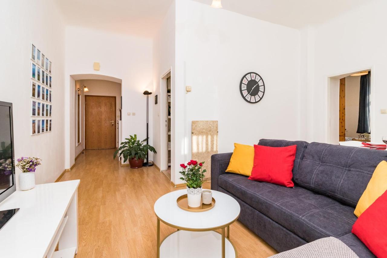 Apartman Lussi プーラ エクステリア 写真