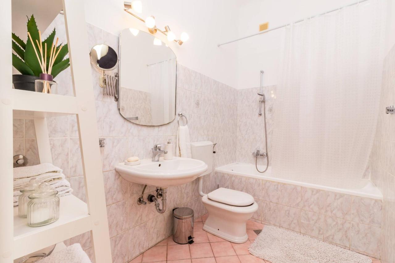 Apartman Lussi プーラ エクステリア 写真