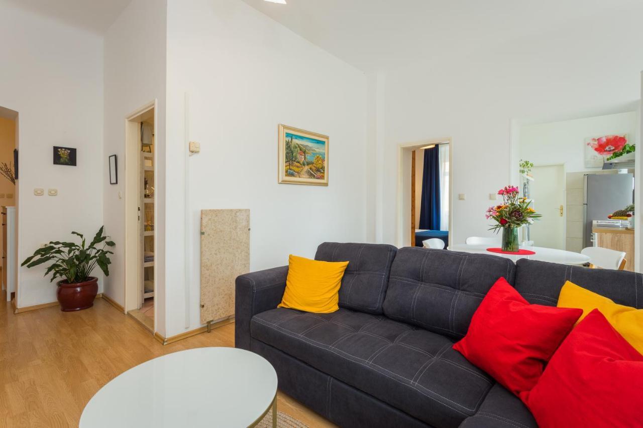 Apartman Lussi プーラ エクステリア 写真
