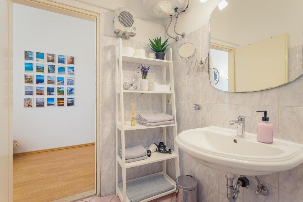 Apartman Lussi プーラ エクステリア 写真