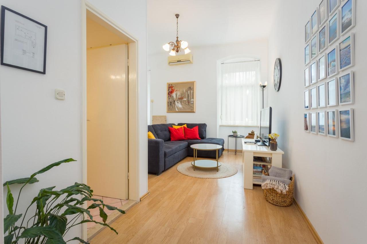 Apartman Lussi プーラ エクステリア 写真